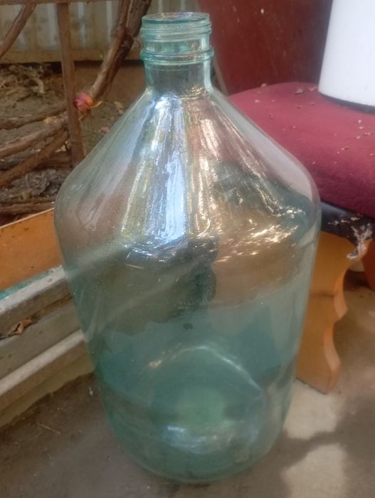 Продам бутыль 20л