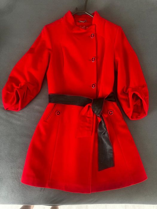 Продам пальто,одевала один раз