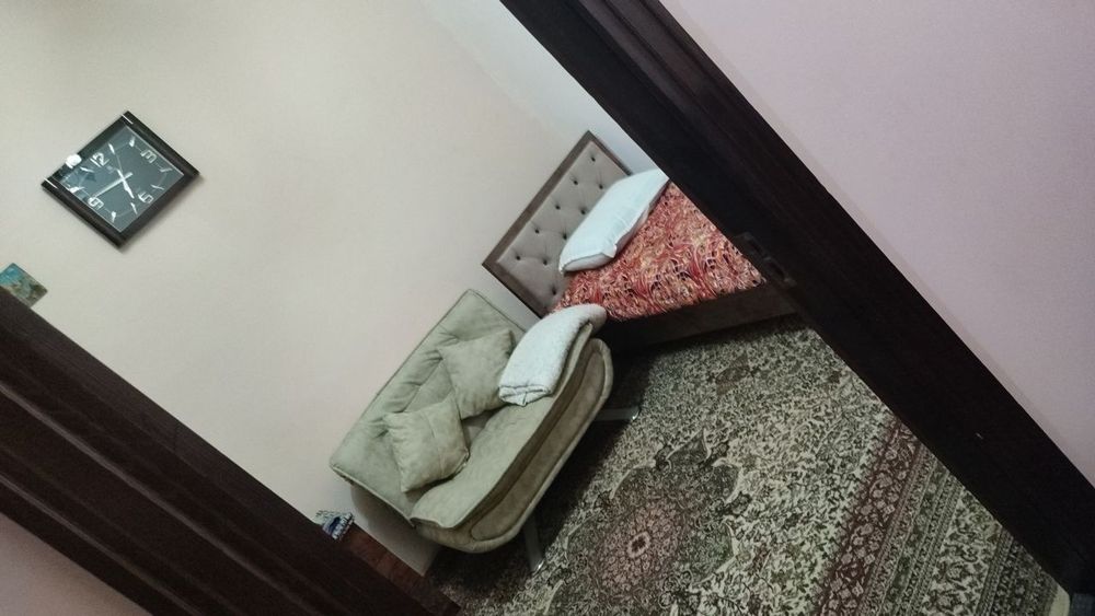 Мехмонхона. Чор-Минорга атиги 100 метр. Масофа.