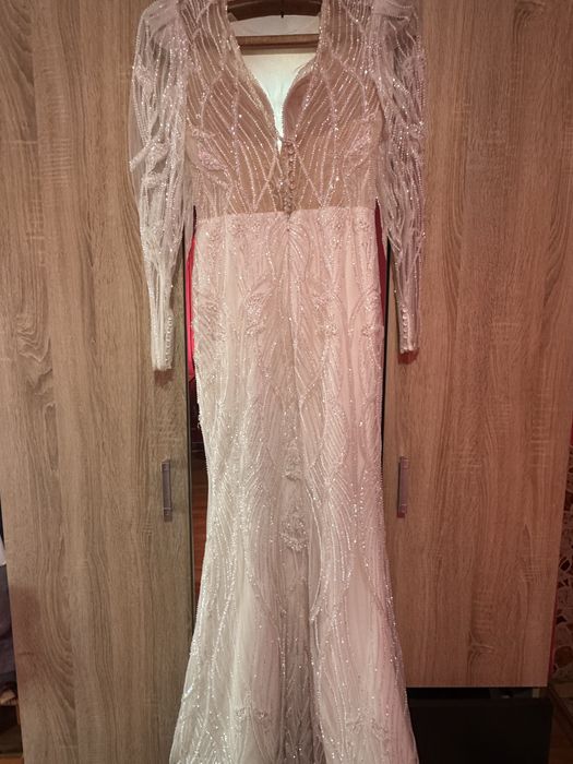 Rochie mireasa sirena