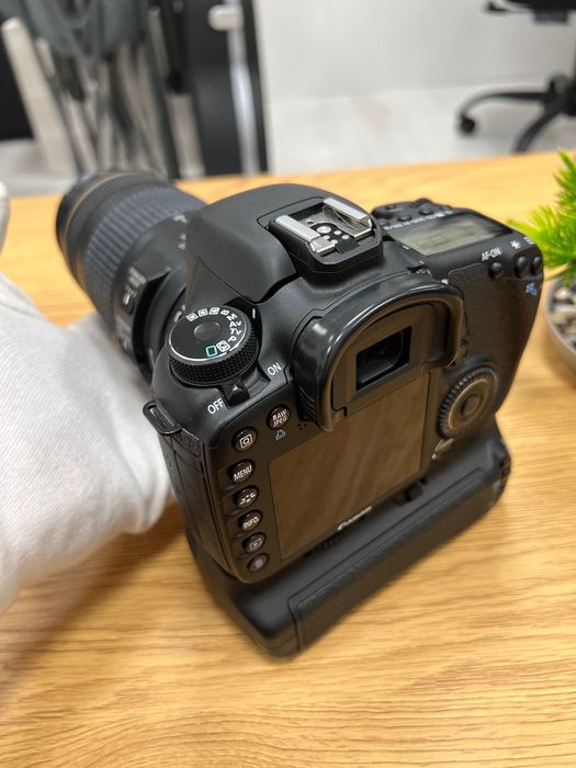 Професионален Фотоапарат Canon 7D
