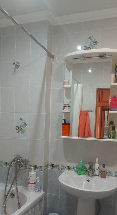 Продам трех комнатную квартиру