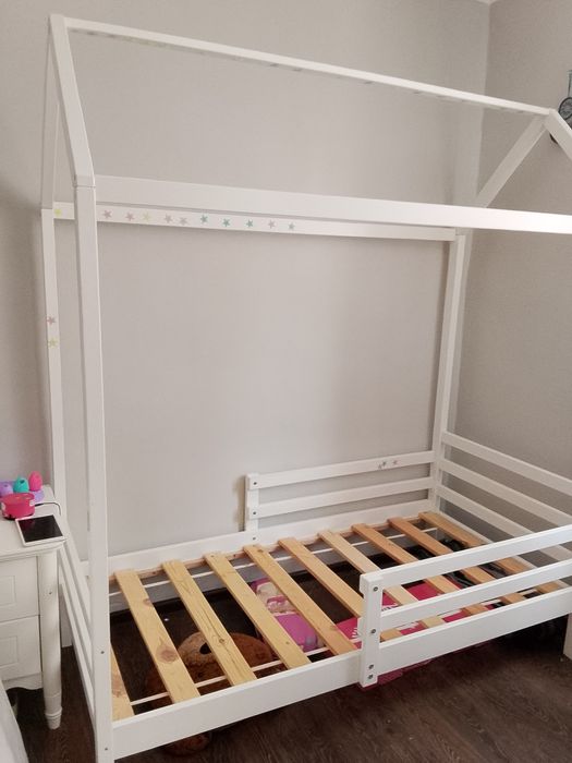 Кровать домик 160*80 продам