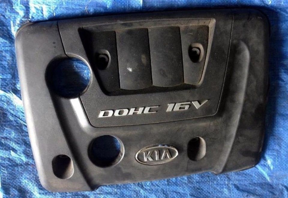 Актобе продам на KIA cerato декоративную крышку