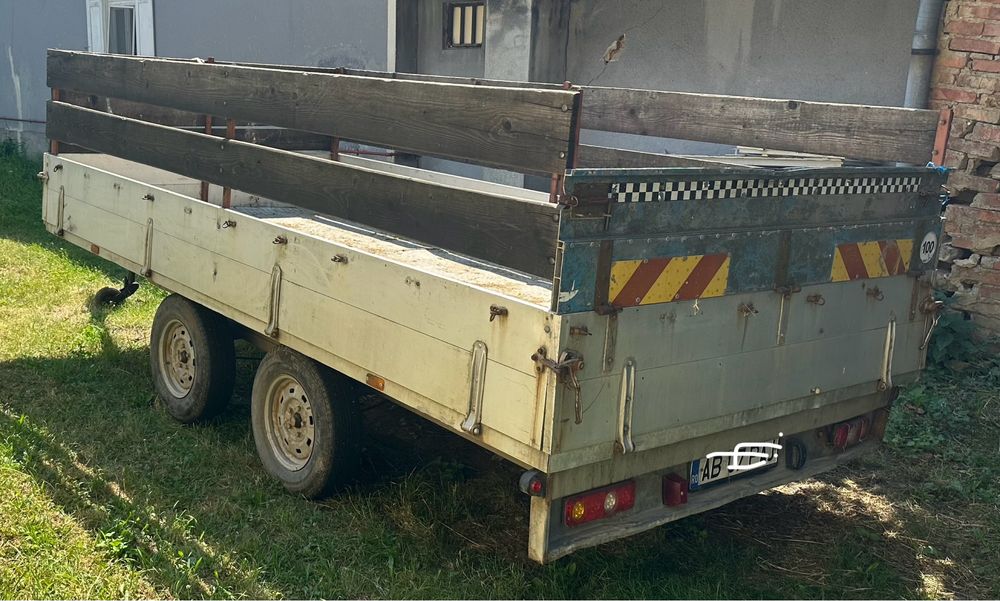 Remorcă cu 2 Axe, 2.500 kg, Sistem de Frânare