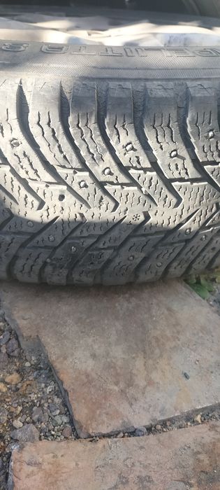 Продам резину на 17