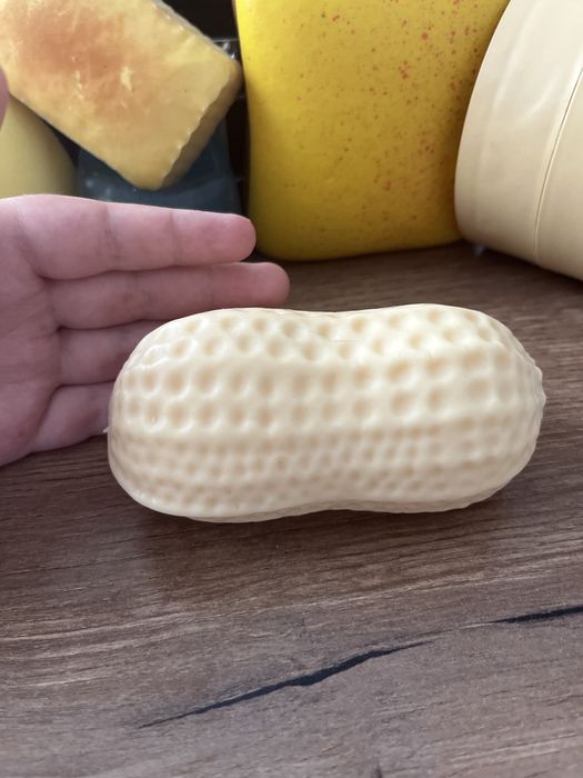 Сквишь арахис с пеной