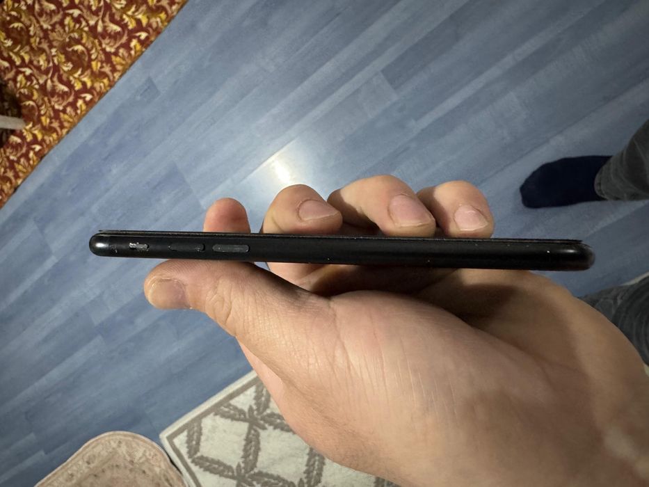 Продам Айфон 7 128гб