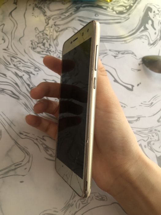 Хуавей Ү7 продам срочно