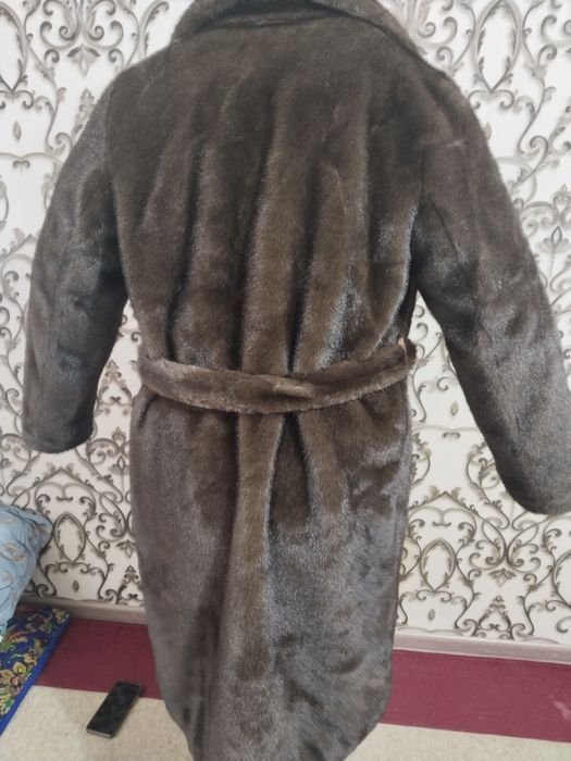 Продам шубку новую