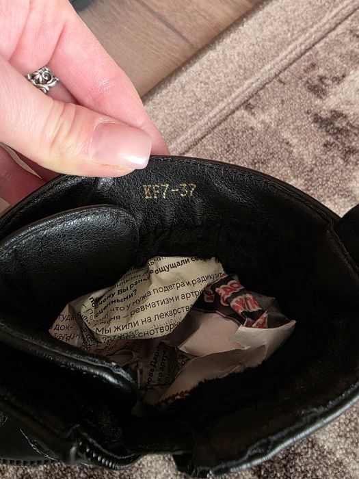 Продам ботинки новые