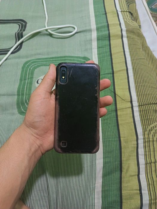 Samsung A10 holati ideal