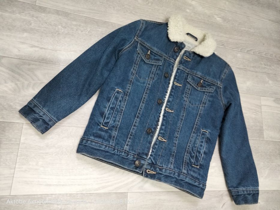 Джинсовая утепленная куртка на 6-7лет