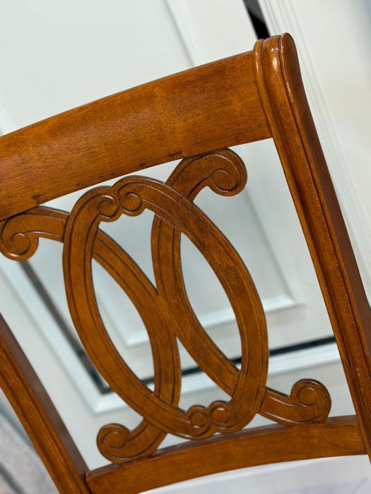 стулья из натурального дерева