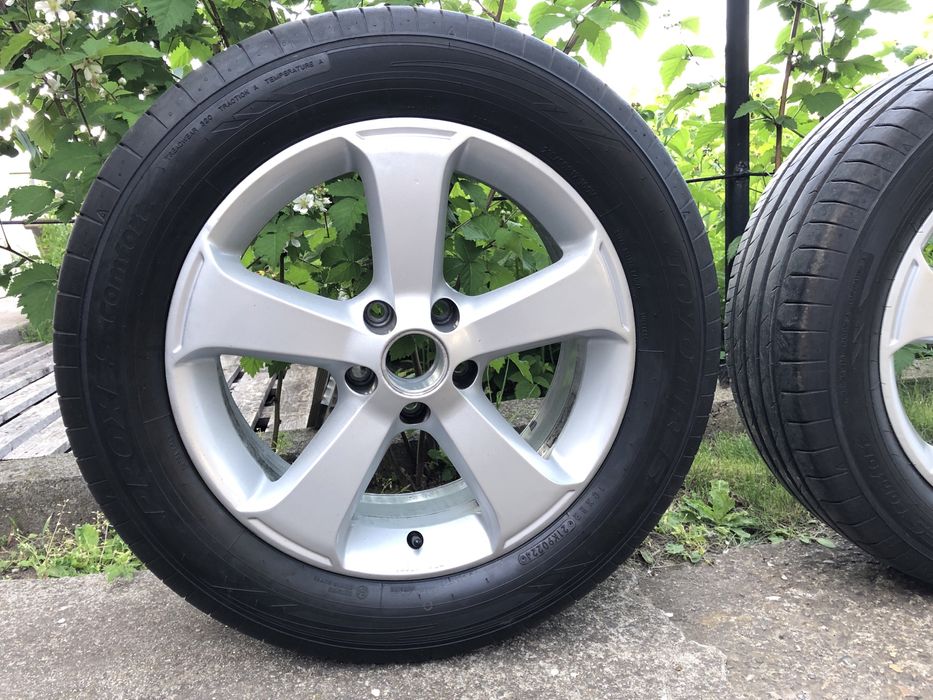 Летни гуми Toyo Proxes Comfort XL 215/60/R17 с джанти 5x112 6.5J ET38