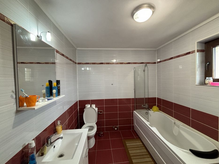 Vand casa individuala-zona Dumbrava Nord