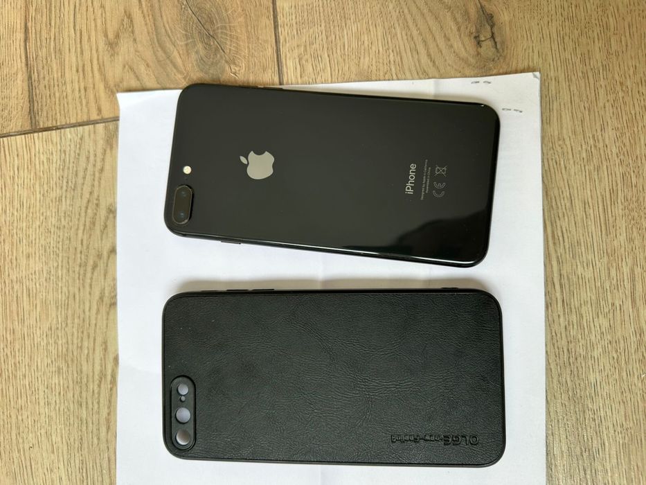 Продам iPhone 8 черный