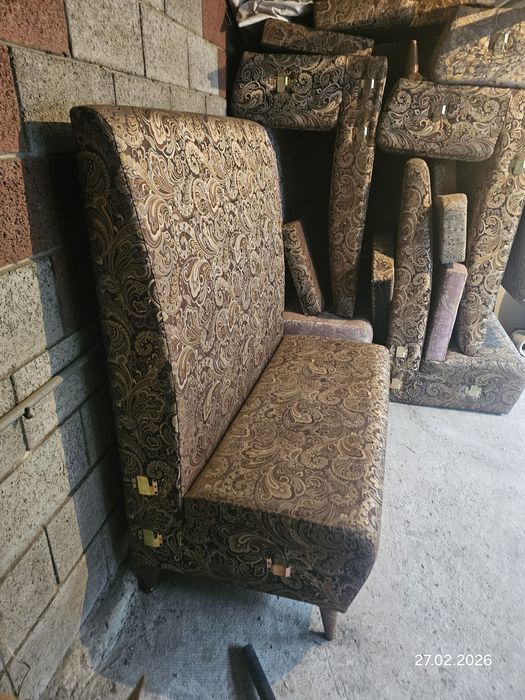 Продам диваны для кафе и ресторана
