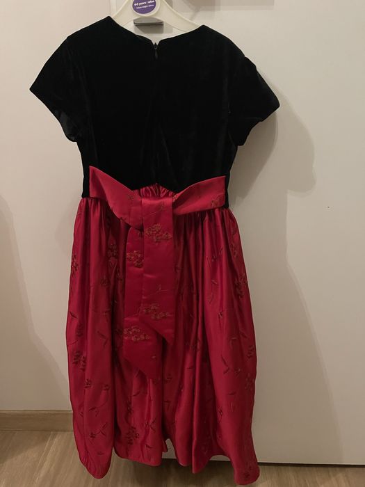 Rochita de ocazie 8-10 ani