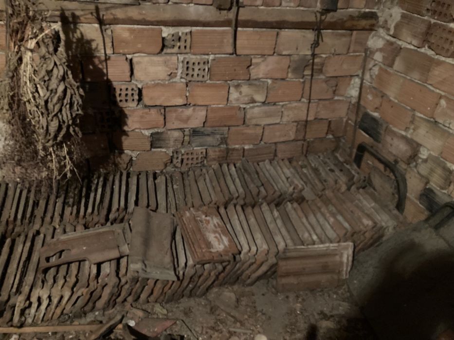 Керемиди запазени съхранявани на сухо