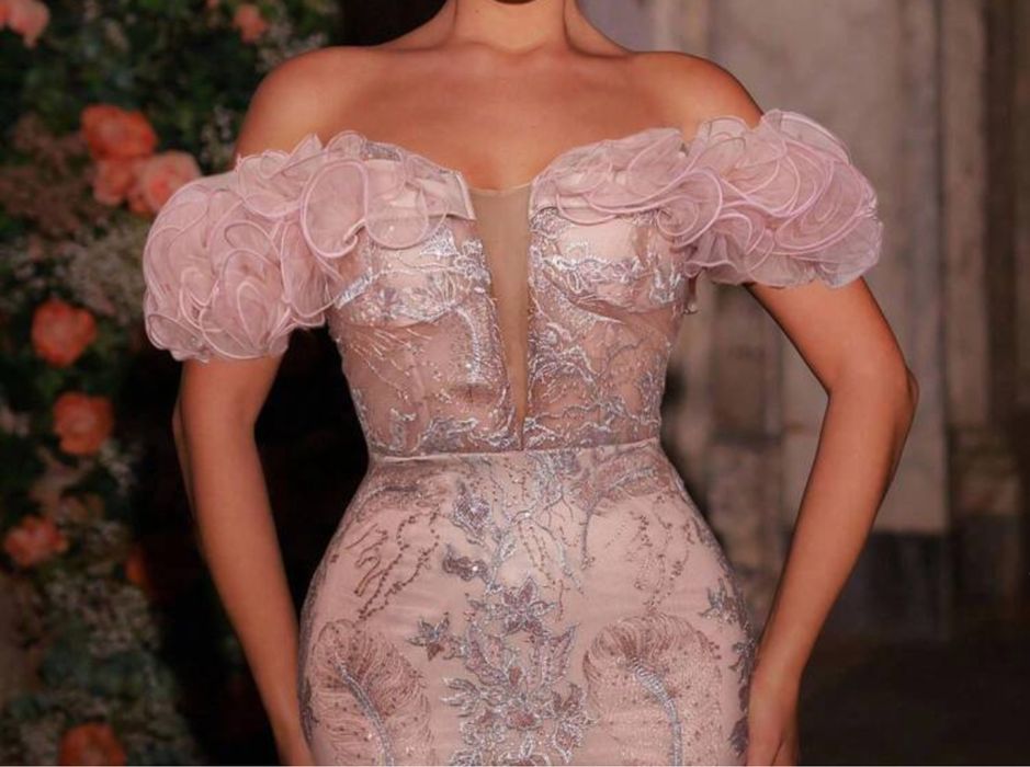 Елегантна рокля