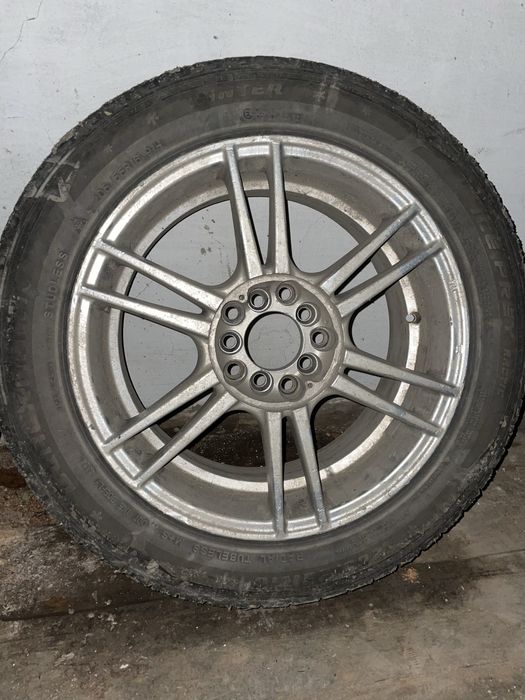 Диски с резиной.