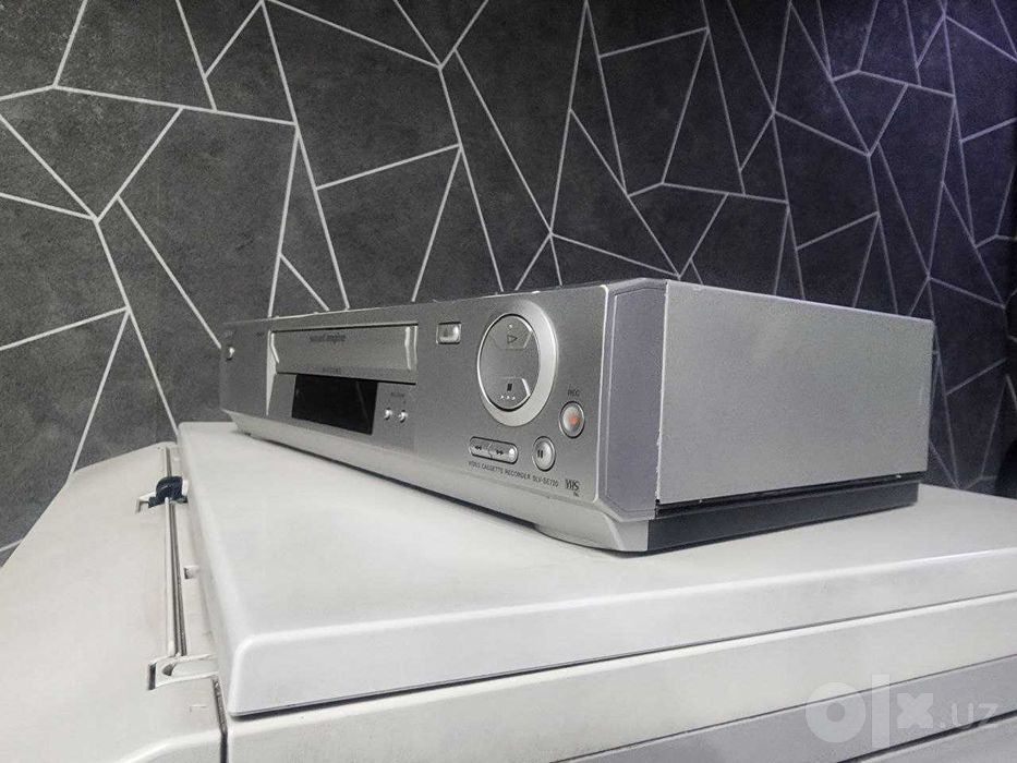 Видеомагнитофон SONY SLV-SE720G ШЕСТИ ГОЛОВОЧНЫЙ видеомагнитофон