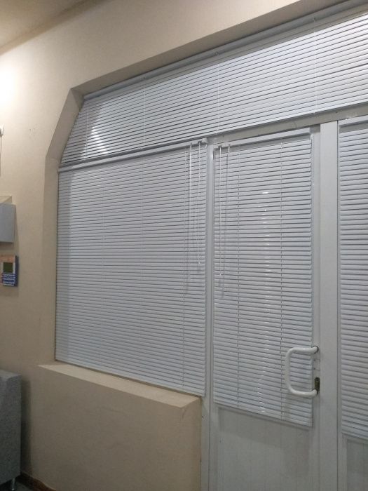 Жалюзи и Комбо.Jalyuzi Komb peleseo гаризантальные Ролло Сомбо вертика