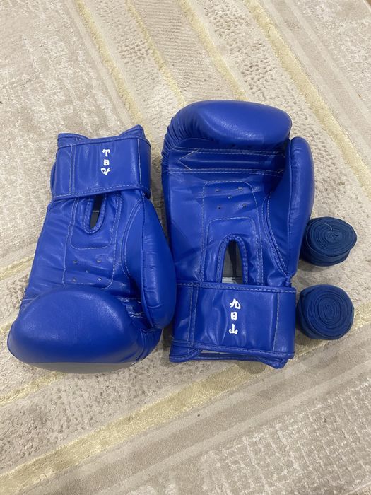 Боксерский перчатки WEZING