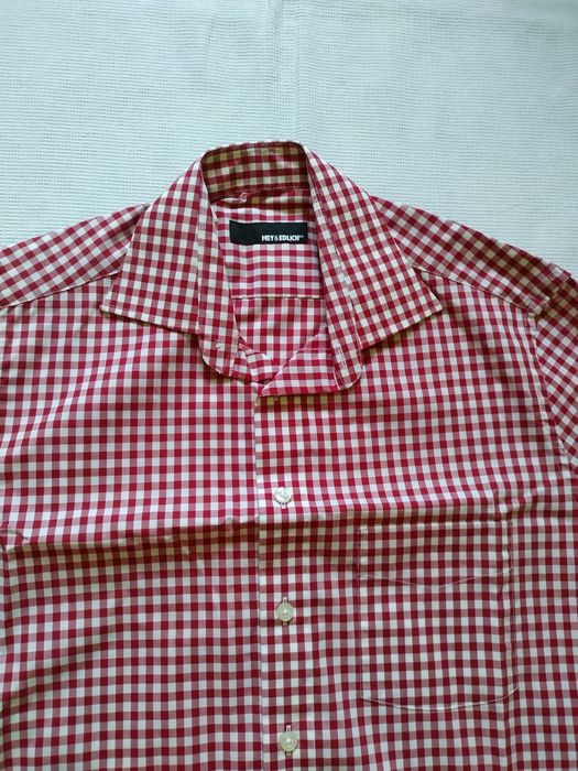 L. 100 % bumbac. Aproape nouă.