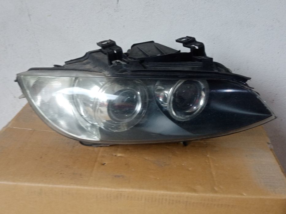 Vând far dreapta bmw e90 și e92