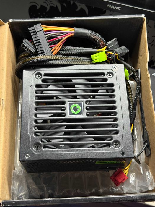 Блок питания GameMax