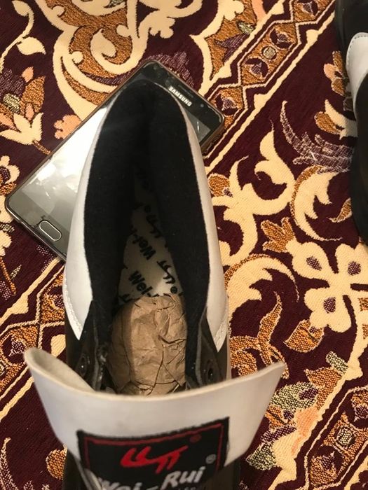 Продам лыжный обувь