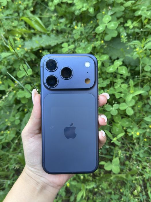 Телефон iPhone 17 pro