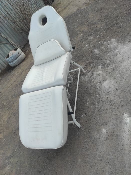Косметологическое кресло