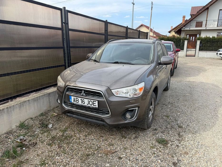 Mitsubishi ASX Mitsubishi ASX 2.2 DI-D 4WD Automatik Diamant Edition stare f buna
