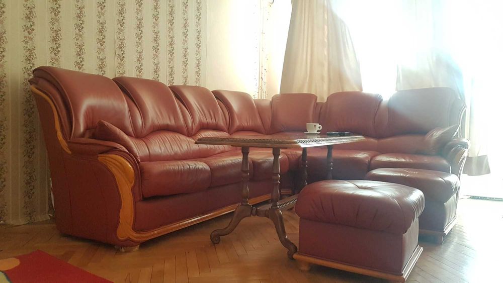 продавам Диван кожен разтегателен