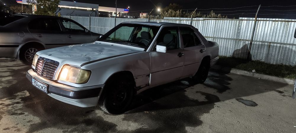 Mercedes Benz 124