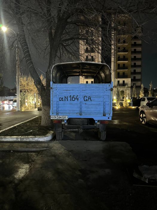 Uaz sotiladi bortli benzinda yurgan
