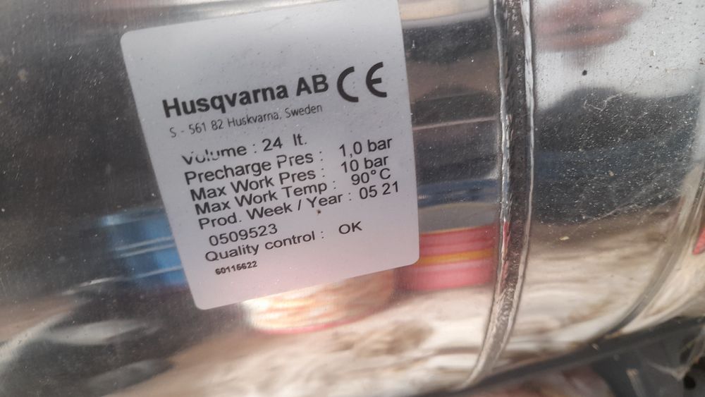 Продавам хидрофорна помпа  Gardena 5000/5 eco inbox.