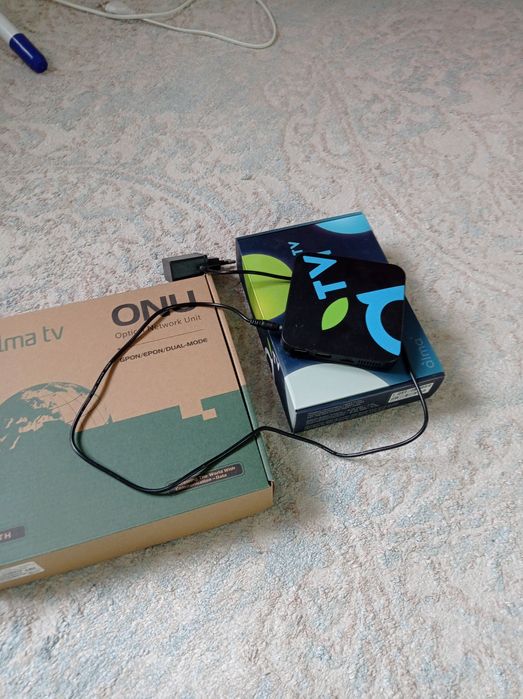 Продам Модем и приставку