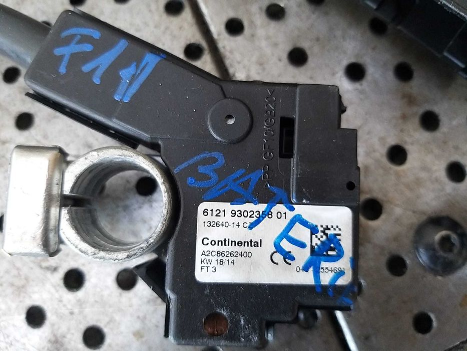 Cablu borna baterie minus 3.0 d bmw seria 5 f11 6121930235801 a2c86262400