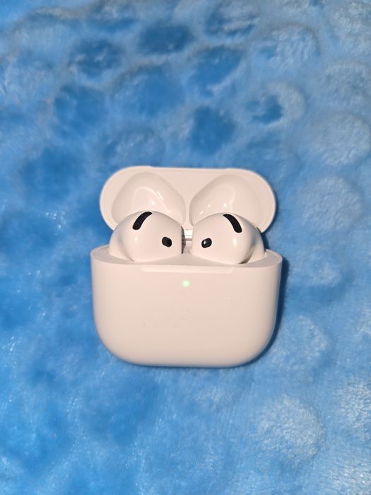 Безжични слушалки Apple - AirPods 4