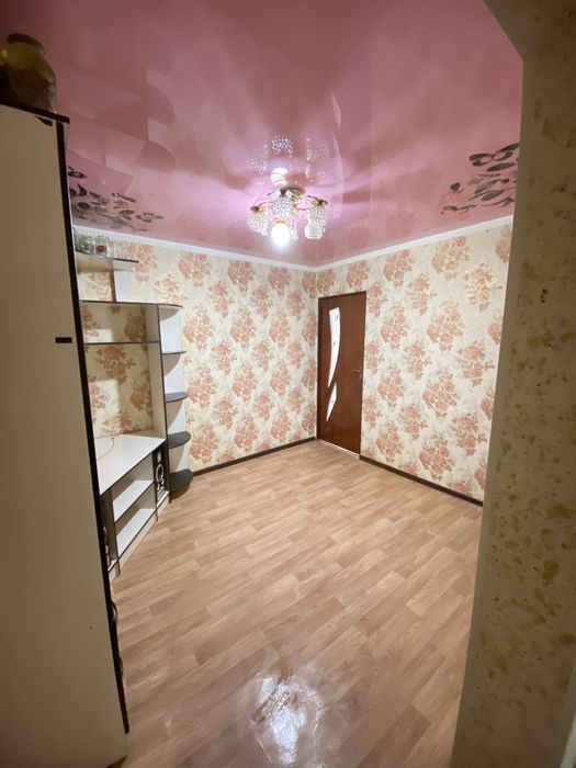 Продаётся 2х квартира переделанная в 3х