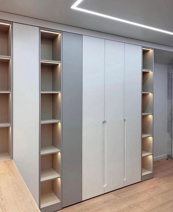 Шкаф на заказ  .