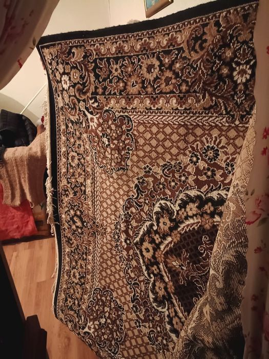 Продаются ковры б/у