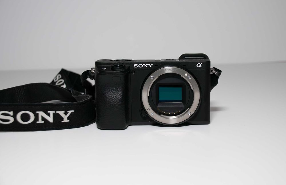 Sony a6400 Много малко използвани