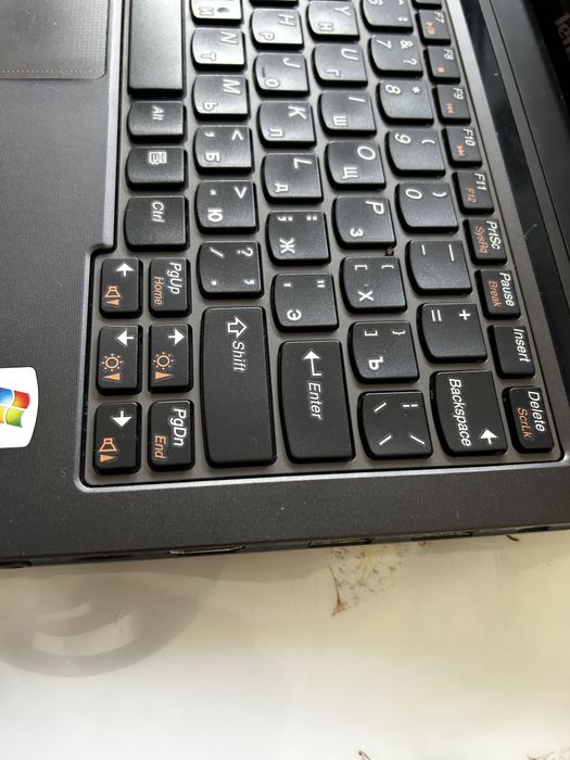 Продам Lenovo ноутбук