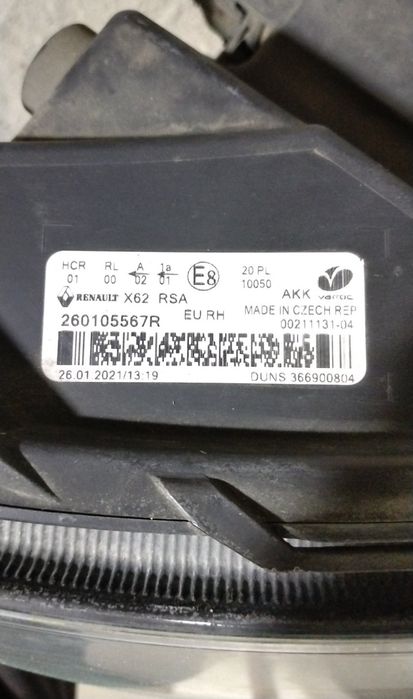 Десен фар за Renault Master IV