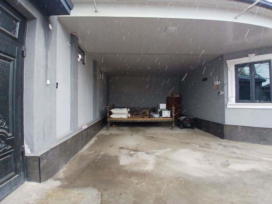 Uy sotiladi  srochna